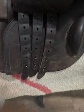 Load image into Gallery viewer, 16.5 Loxley Bliss English Saddle