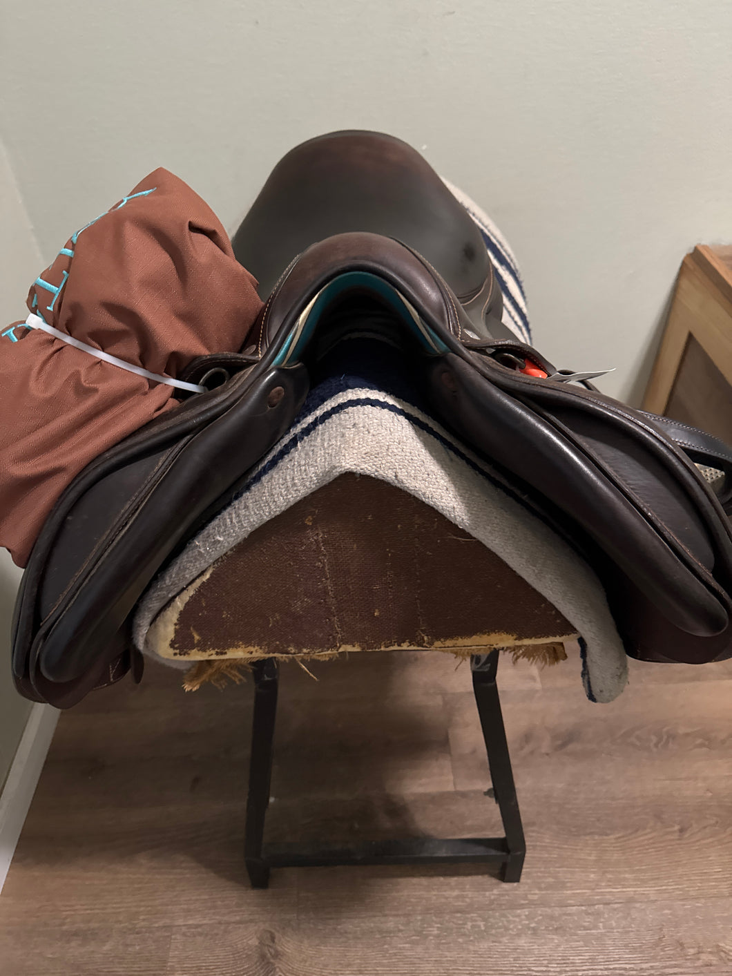 17” Voltaire Stuttgart Jump Saddle