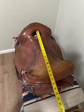 Load image into Gallery viewer, 15.5” Easy Rider Endurance Saddle