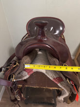 Load image into Gallery viewer, 17” Tucker Western Saddle