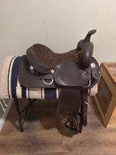 Load image into Gallery viewer, 15” Wintec Synthetic Western Saddle
