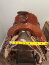 Load image into Gallery viewer, 15.5” Dakota Roping Western Saddle