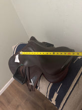 Load image into Gallery viewer, 16” CWD SE 2Gs Jump Saddle
