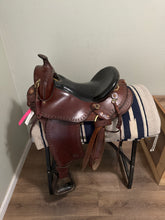 Load image into Gallery viewer, 15” Imas Gaited Saddle