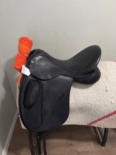 Load image into Gallery viewer, 17.5” JRD Custom Dressage Saddle