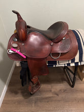 Load image into Gallery viewer, 15” Crates Western Saddle