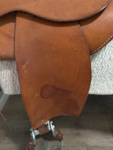Load image into Gallery viewer, 16” Adjustable Endurance Saddle