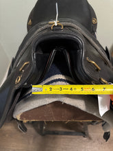 Load image into Gallery viewer, 17” Gaston Mercier Endurance Saddle