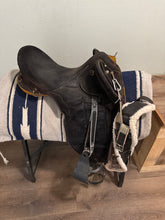 Load image into Gallery viewer, 16” Queensland Outrider Australian Saddle