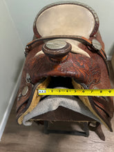 Load image into Gallery viewer, 16” Circle Y Equitation Saddle