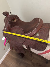 Load image into Gallery viewer, 15.5” Western Saddle