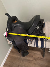 Load image into Gallery viewer, 15.5” High Horse Western Saddle