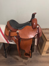 Load image into Gallery viewer, 16” Dakota Roper Western Saddle