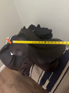 17.5” Custom Monte Carlo Monoflap Jump Saddle
