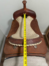 Load image into Gallery viewer, 16” Tex Tan Cutting Saddle