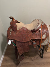 Load image into Gallery viewer, 16” Circle Y Equitation Saddle