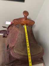 Load image into Gallery viewer, 15” Bona Allen Western Saddle