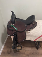 Load image into Gallery viewer, 16.5” Abetta Hybrid Western Saddle