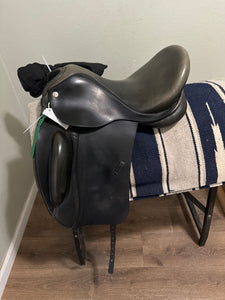 16” M Toulouse Dressage Saddle