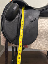 Load image into Gallery viewer, 17.5” JRD Custom Dressage Saddle