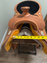 Load image into Gallery viewer, 17” Sterling Custom Goldmine Western Saddle