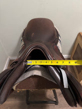 Load image into Gallery viewer, 19” Lariche Event Saddle