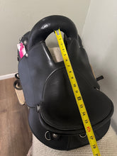 Load image into Gallery viewer, 15.5” Specialized Adjustable Endurance Saddle