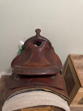Load image into Gallery viewer, 16” Crates Western Saddle
