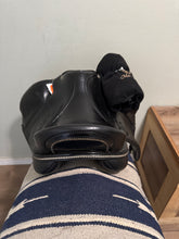 Load image into Gallery viewer, 17.5” Mac Rider Monoflap Dressage Saddle