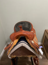 Load image into Gallery viewer, 14.5” Diamond K Barrel Saddle