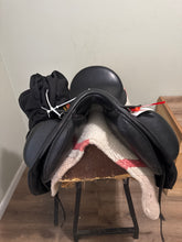 Load image into Gallery viewer, 17” Custom Advantage Monoflap Dressage Saddle