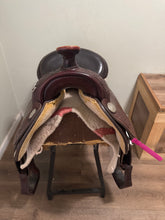 Load image into Gallery viewer, 15” Circle Y Equitation Western Arabian Saddle