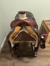 Load image into Gallery viewer, 15.5 Western Rope Saddle
