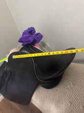 Load image into Gallery viewer, 18” DT Saddlery Dressage Saddle