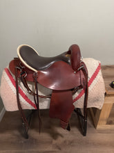 Load image into Gallery viewer, 15.5” Sharon Saares Endurance Saddle