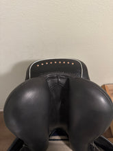 Load image into Gallery viewer, 18” Fluffs Custom Event Saddle