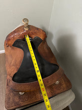 Load image into Gallery viewer, 14.5” Circle Y Barrel Saddle