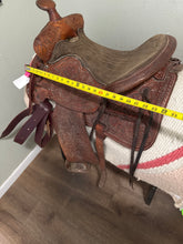 Load image into Gallery viewer, 15” Bona Allen Western Saddle