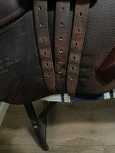 Load image into Gallery viewer, 17.5” CWD 2Gs Jump Saddle