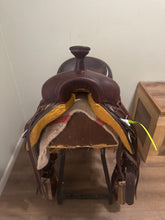 Load image into Gallery viewer, 17” Cashel Trail Saddle