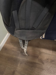 16” Wintec Dressage Saddle