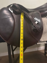 Load image into Gallery viewer, 16” CWD SE 2Gs Jump Saddle