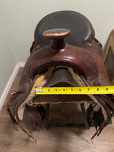 Load image into Gallery viewer, 16” Circle Y Trail Western Saddle
