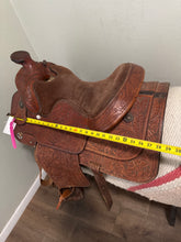 Load image into Gallery viewer, 15” MacPherson Equitation Western Saddle