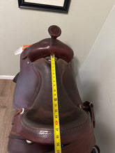 Load image into Gallery viewer, 17” Cashel Trail Western Saddle
