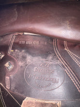 Load image into Gallery viewer, 18” Prestige X Advanced Monoflap  Saddle