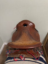 Load image into Gallery viewer, 15.5” Easy Rider Endurance Saddle