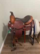 Load image into Gallery viewer, 16” Western Saddle