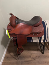 Load image into Gallery viewer, 18” Frontier Western Saddle