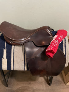 17.5” Courbette Jump Saddle